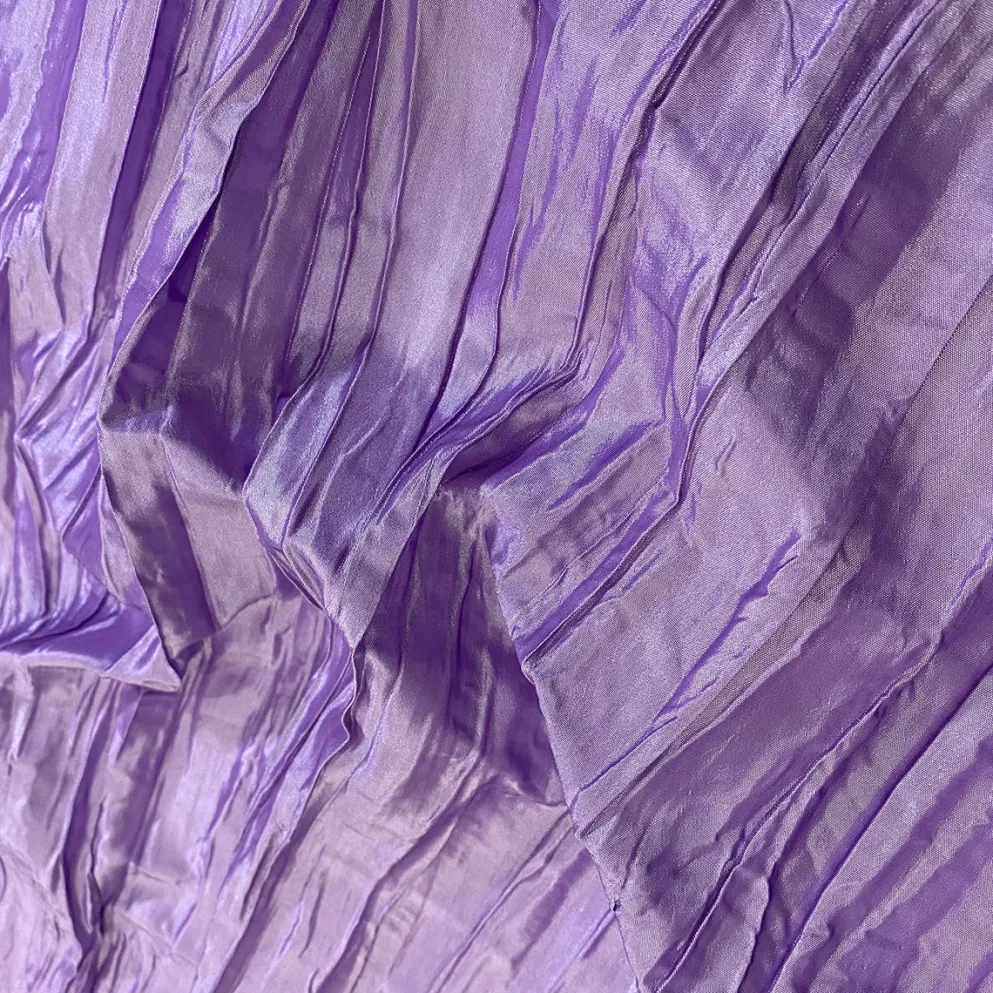 Accordion Taffeta Table Linen in Lavender