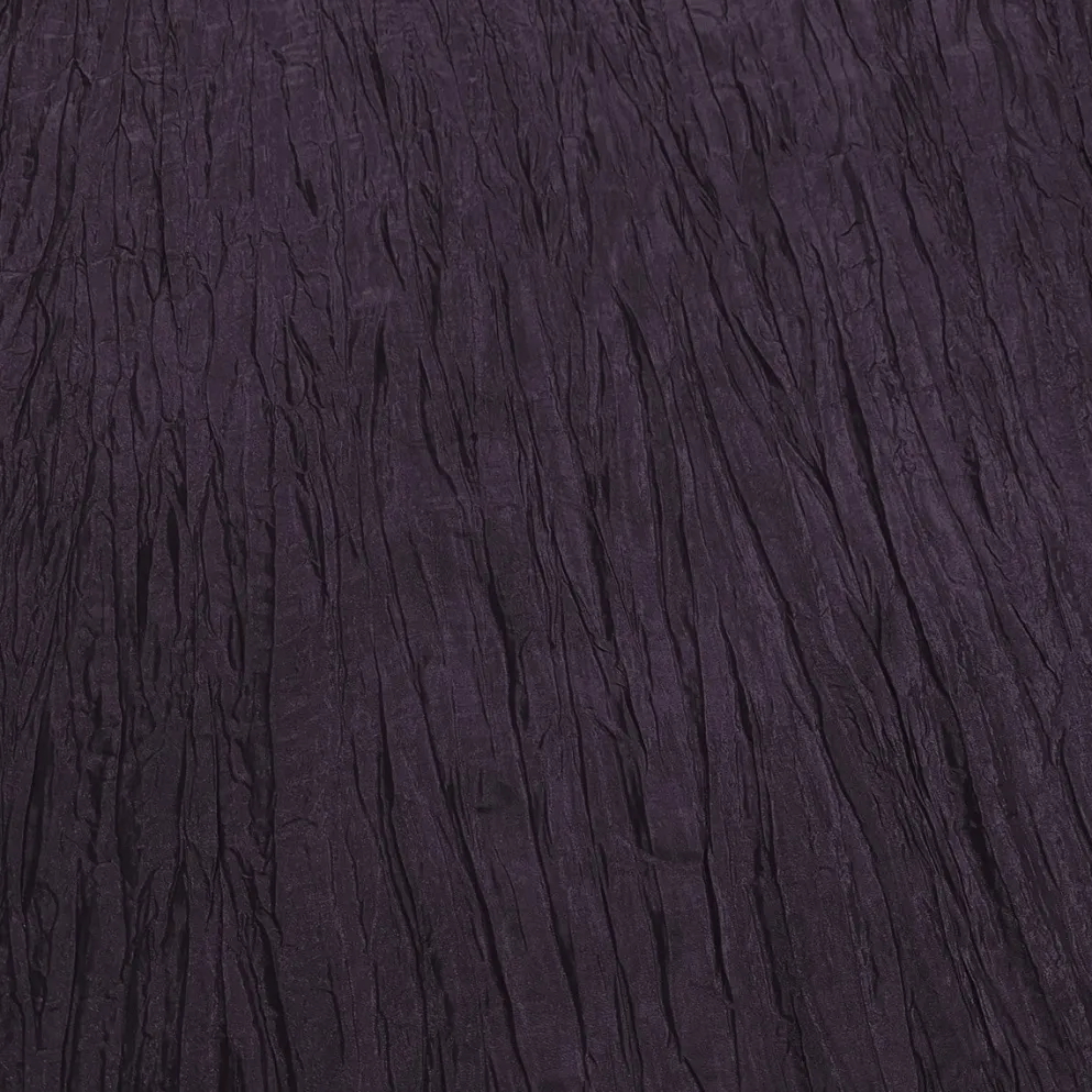 Accordion Taffeta Table Runner in Raisin