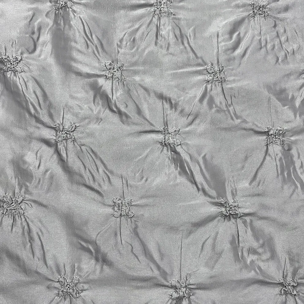 Belly Button (Pinwheel) Table Runner in Silver