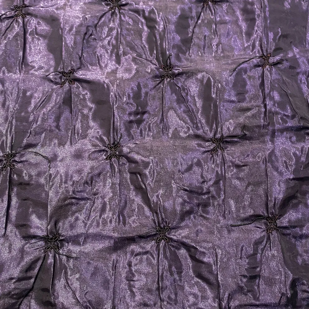Belly Button (Pinwheel) Table Runner in Raisin