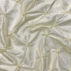 Belly Button (Pinwheel) Table Runner in Ivory