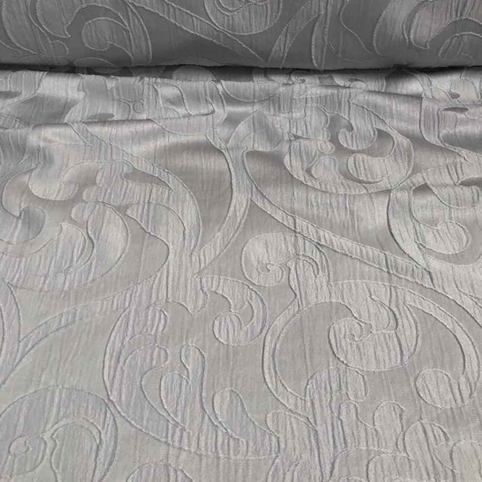 Classic Jacquard Table Runner in Silver