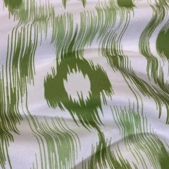 Cosmo Print (Dupioni) Table Runner in Avocado