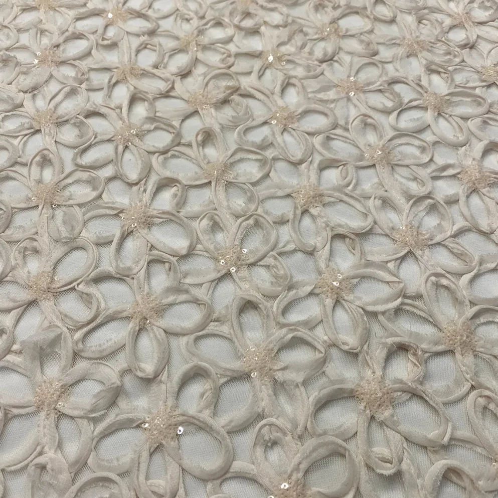 Daisy Sequins Table Runner in Ivory