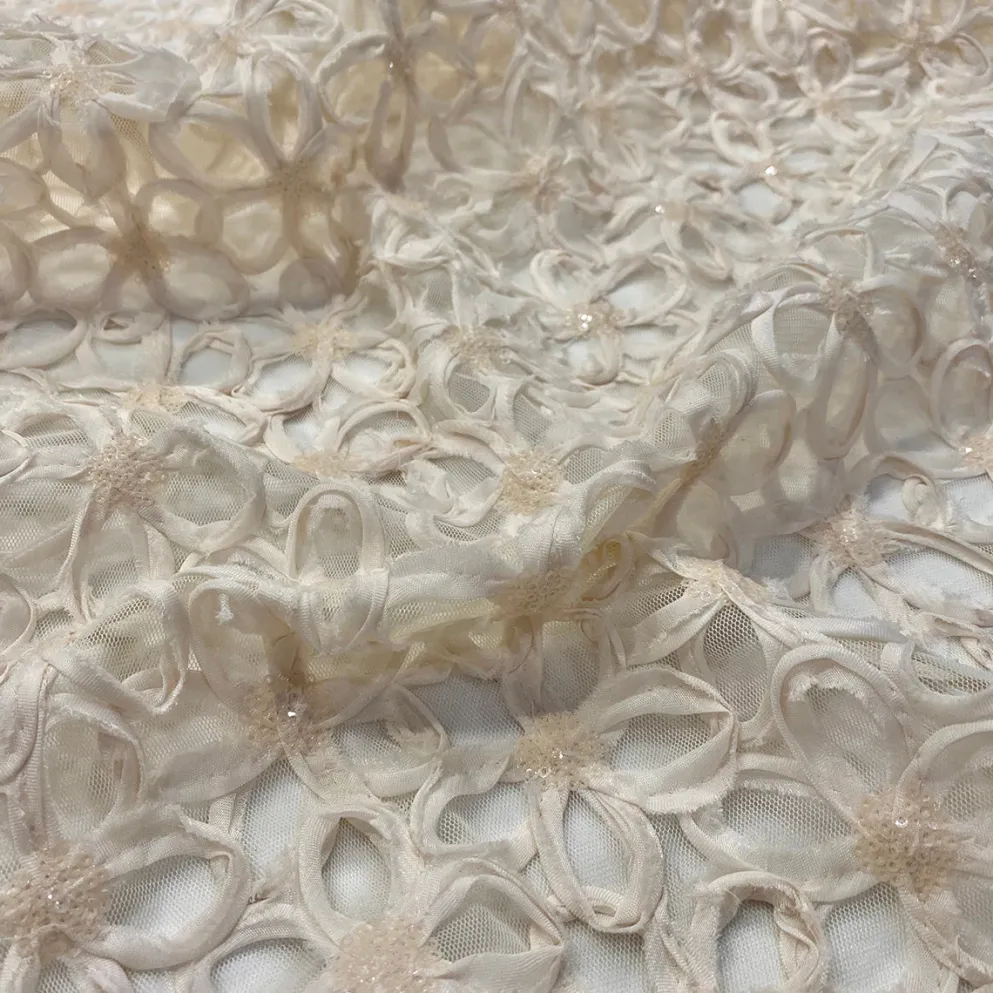 Daisy Sequins Table Runner in Ivory