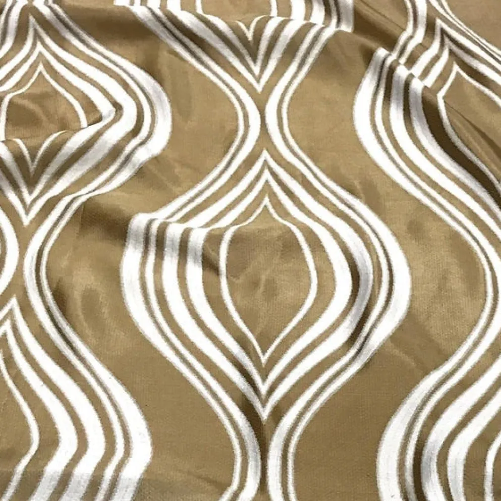 Eclipse Jacquard (Reversible) Table Linen in Gold