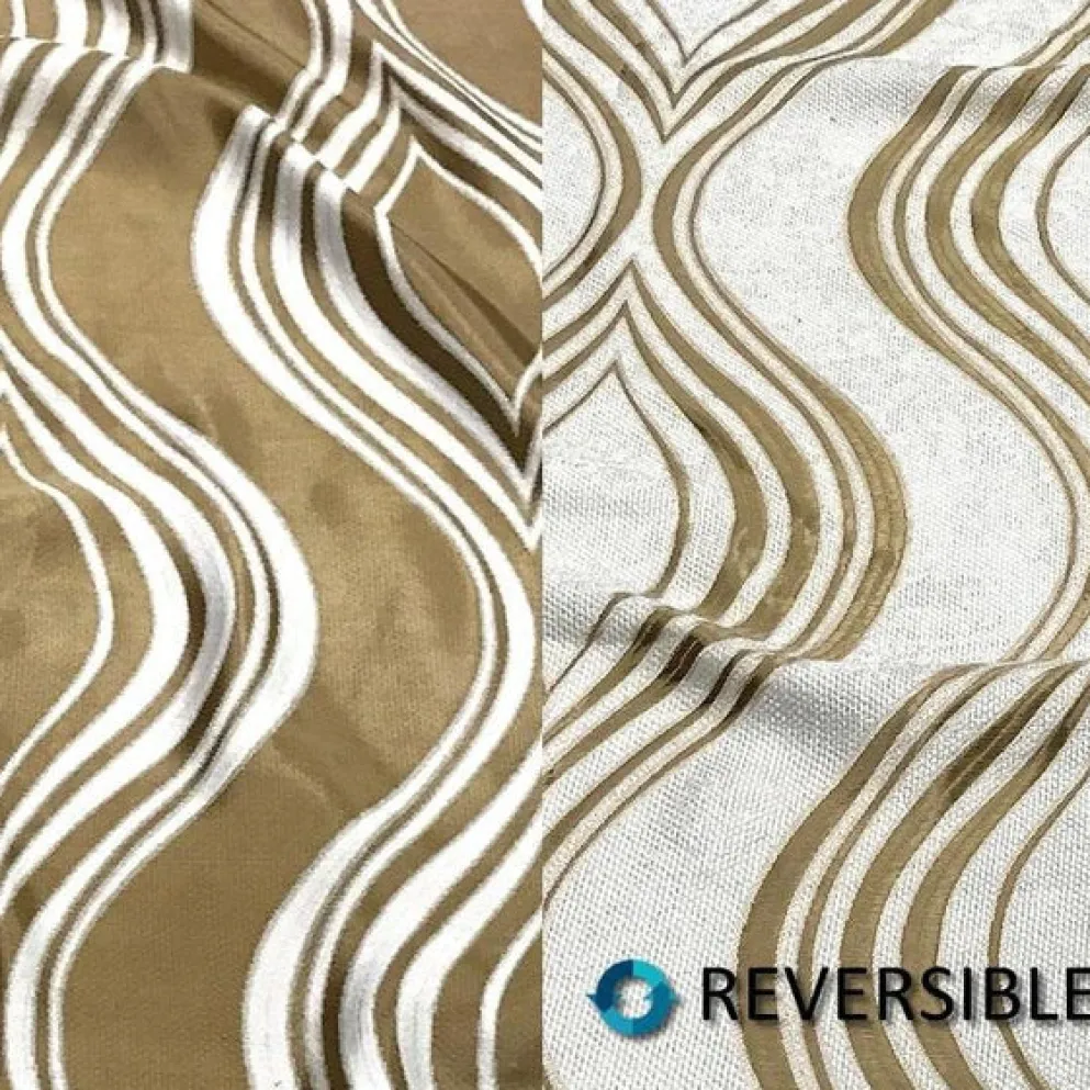 Eclipse Jacquard (Reversible) Table Linen in Gold