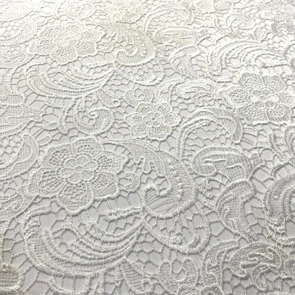 English Lace (w/ Poly Lining) Table Napkin in White