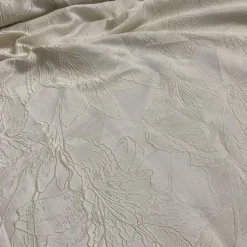 Floral Reef Jacquard Table Runner in Ivory