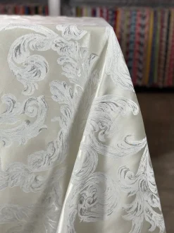Florence Jacquard Table Linen in Ivory