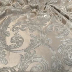 Florence Jacquard Table Runner in Silver