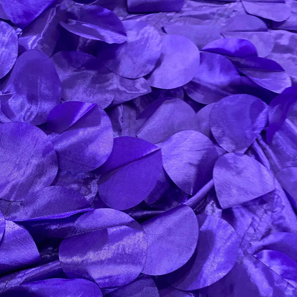 Funzie (Circle Hanging) Taffeta Table Linen in Purple
