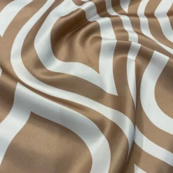 Groovy Print (Lamour) Table Linen in Taupe
