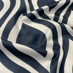 Groovy Print (Lamour) Table Linen in Navy