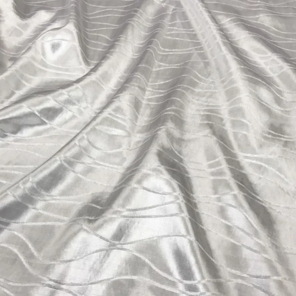 Karawave Jacquard (Reversible) Table Linen in White