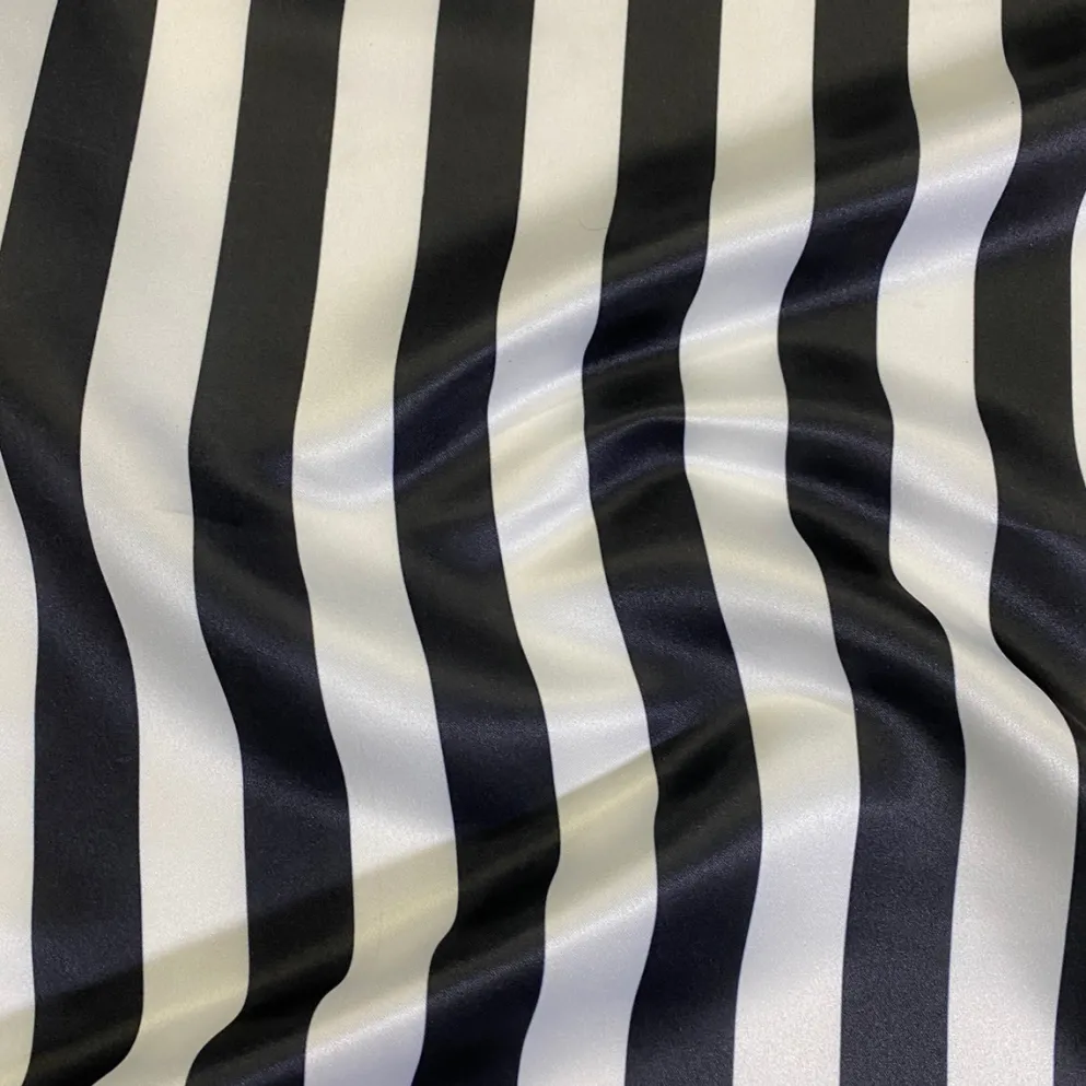 Lamour Stripe Table Linen in 1" Stripe