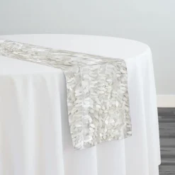 Leaf Hanging Taffeta Table Runner in Ivory