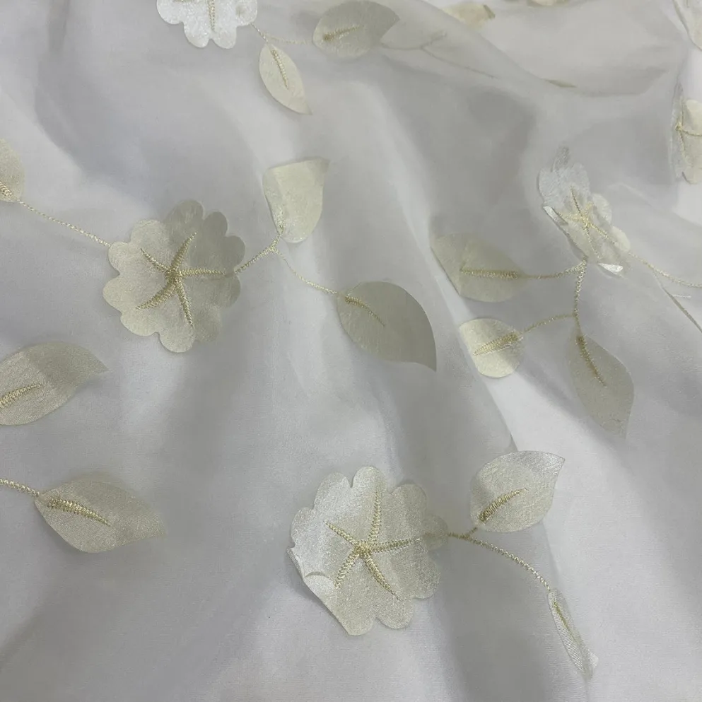 Lily Petal Table Linen in Ivory