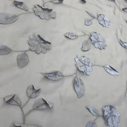 Lily Petal Table Linen in Silver