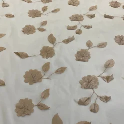 Lily Petal Table Runner in Champagne