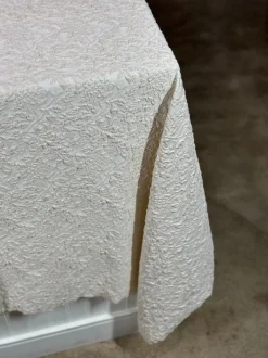 Lucia Jacquard Table Napkin in Ivory