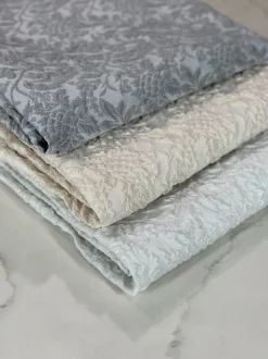 Lucia Jacquard Table Napkin in Ivory
