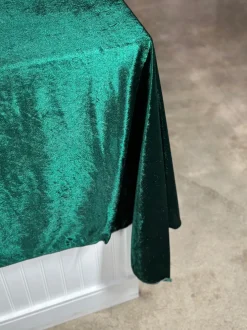 Lush Velvet Table Linen in Hunter Green