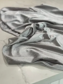Lush Velvet Table Linen in Silver
