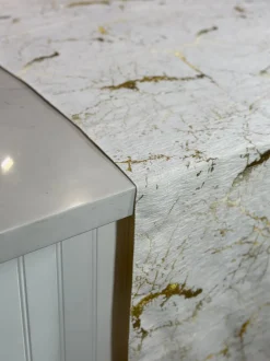 Marble Jacquard Table Linen in Gold