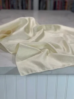Metallic Burlap Table Linen in Ivory/Silver