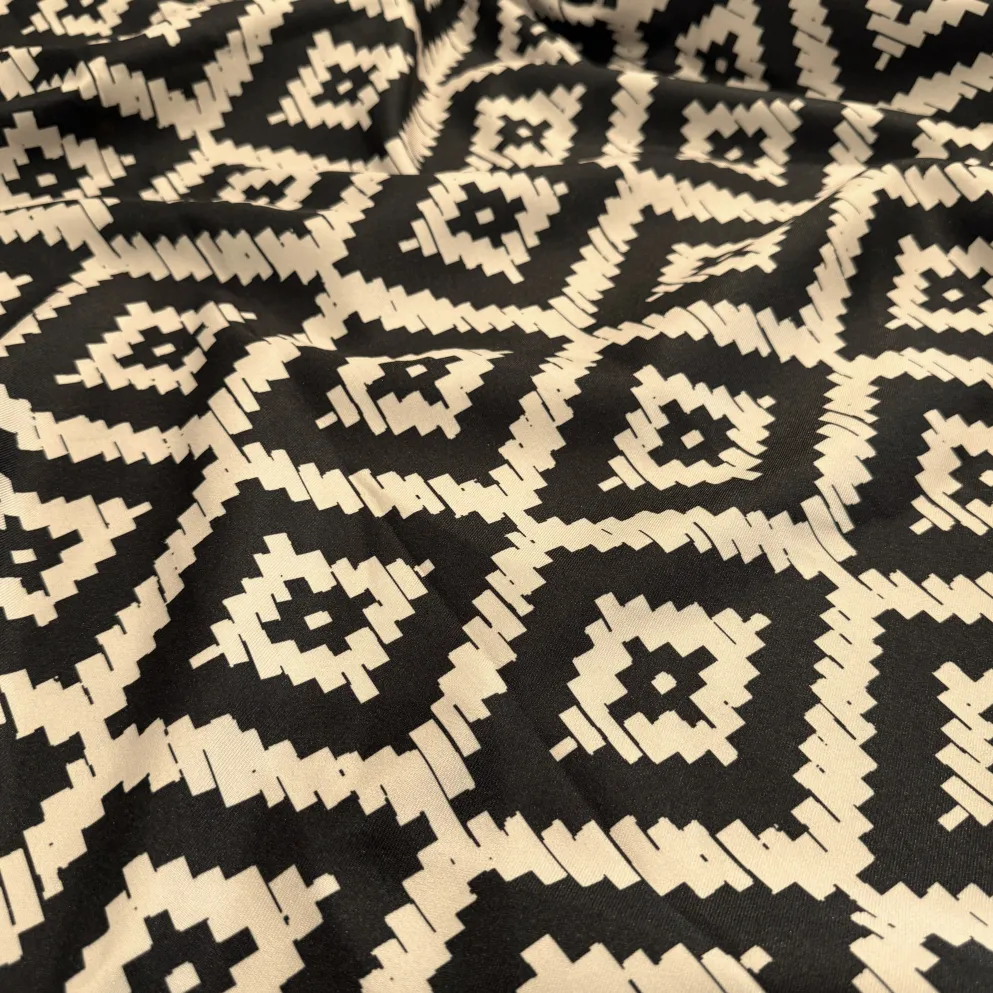 Onyx (Poly Print) Table Linen in Black / Taupe