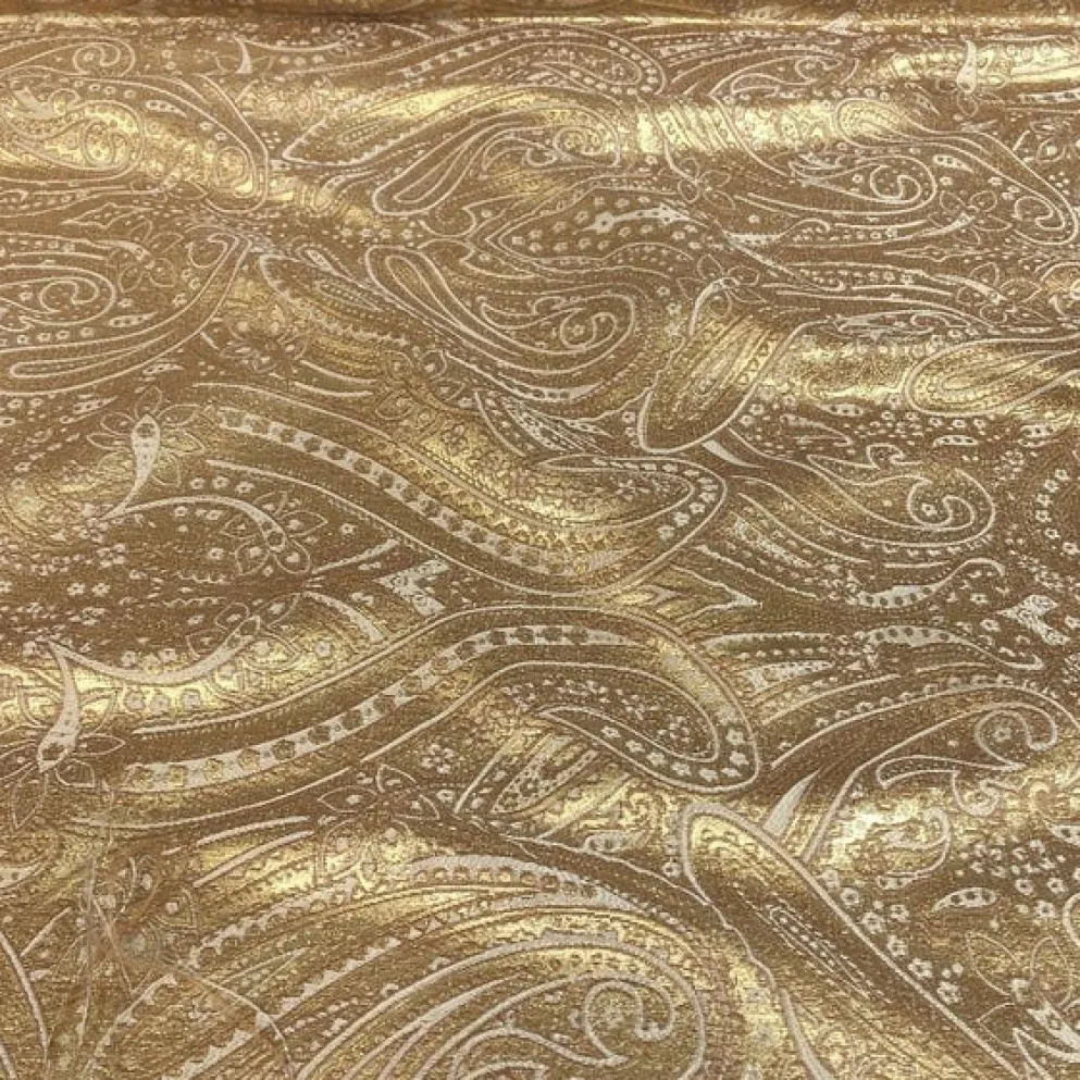 Paisley Jacquard Table Linen in Gold and Ivory