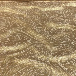Paisley Jacquard Table Runner in Gold and Ivory