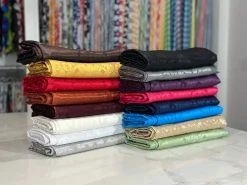 1pc - Damask Poly Table Linen 85