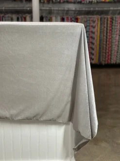 1pc - Lush Velvet Table Linen 132