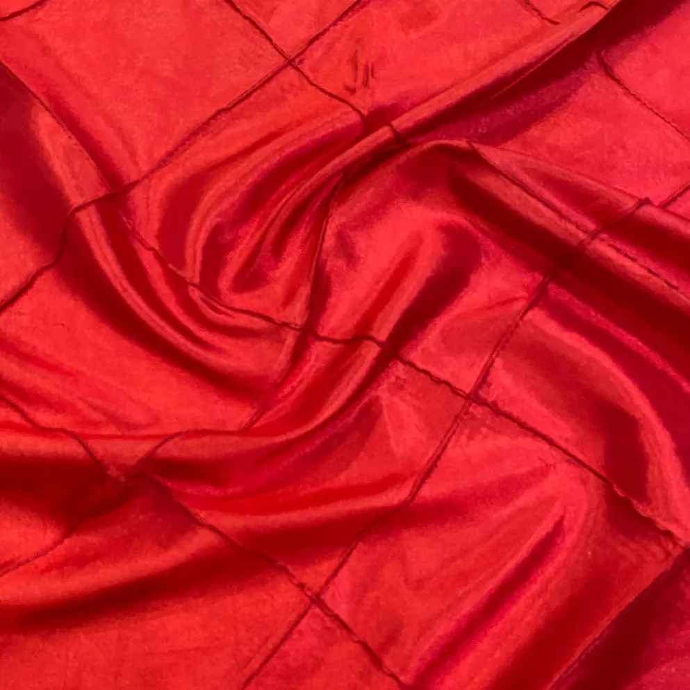 1pc - 4" Pintuck Taffeta Table Linen 90" Round - Red 099