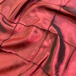 4" Pintuck Taffeta Table Napkin in Wine 001