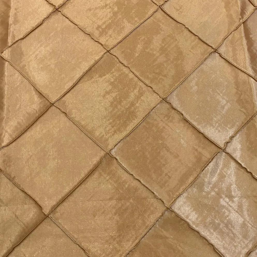 4" Pintuck Taffeta Table Runner in Gold 902