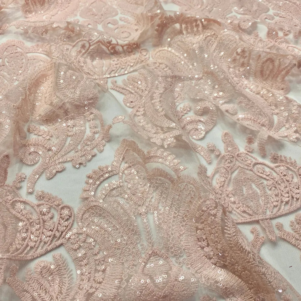 Princess Lace Table Runner in Blush