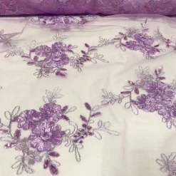 Ribbon Mesh Lace Table Runner in Lilac