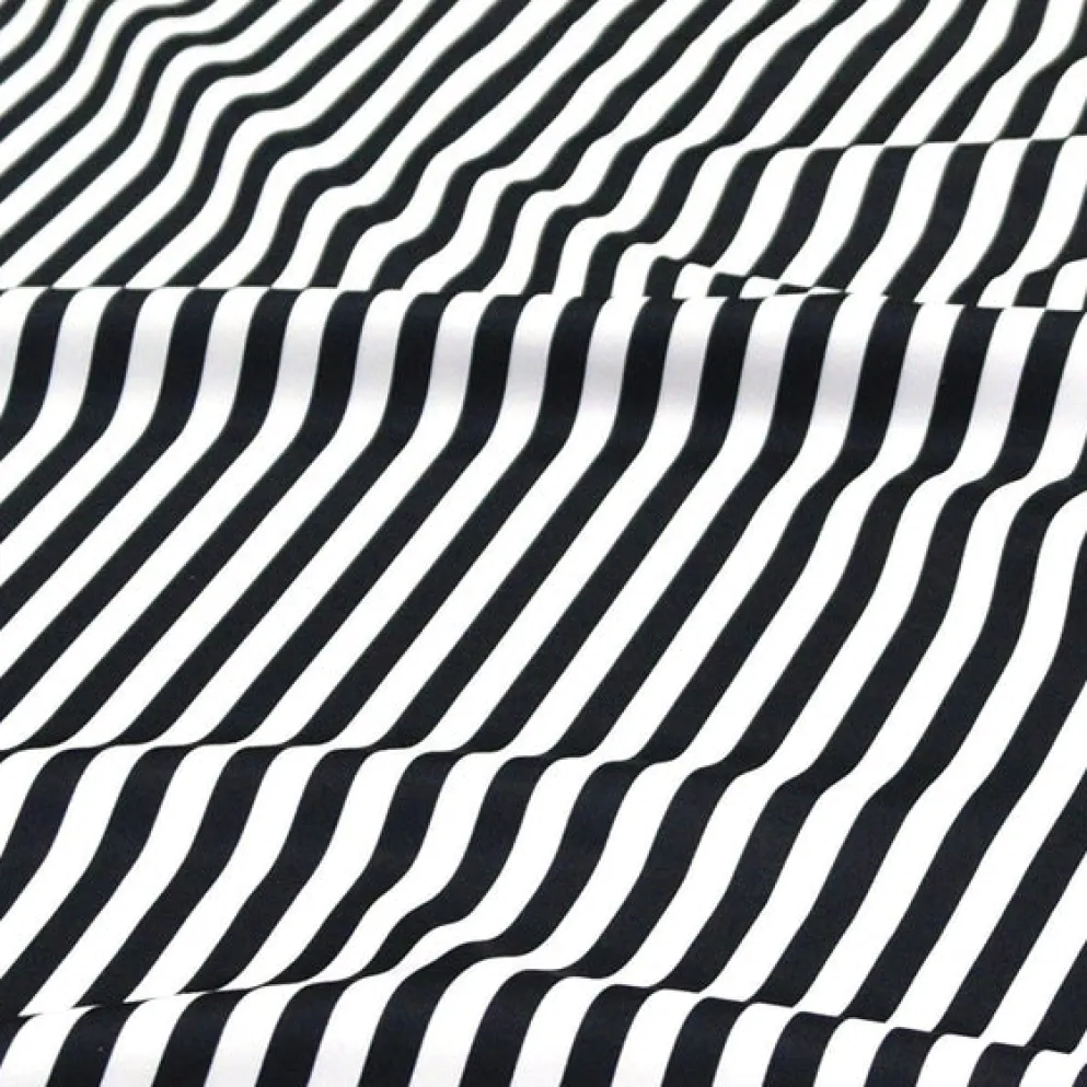 Seersucker (Poly Print) Table Linen in Black