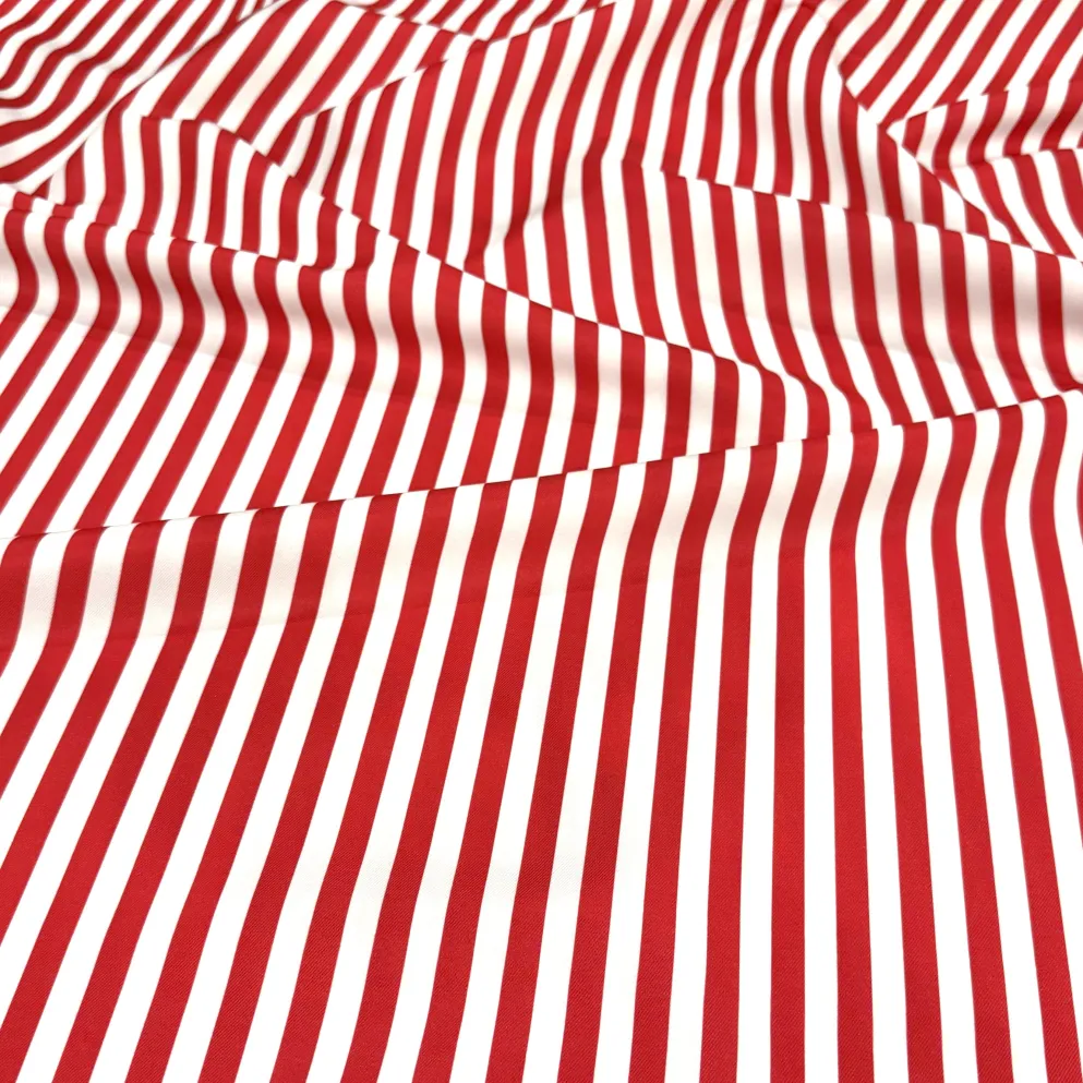 Seersucker (Poly Print) Table Runner in Red