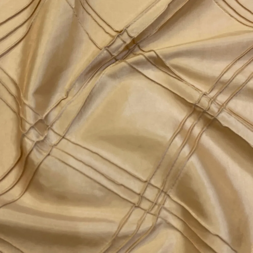 Triple Pleat Pintuck Table Runner in Taupe Gold