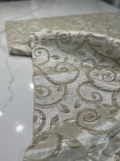 Tuscany Jacquard (Reversible) Table Linen in Champagne and Gold