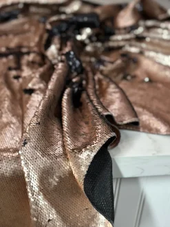 Two-Tone Sequins Table Linen in Champagne and Black