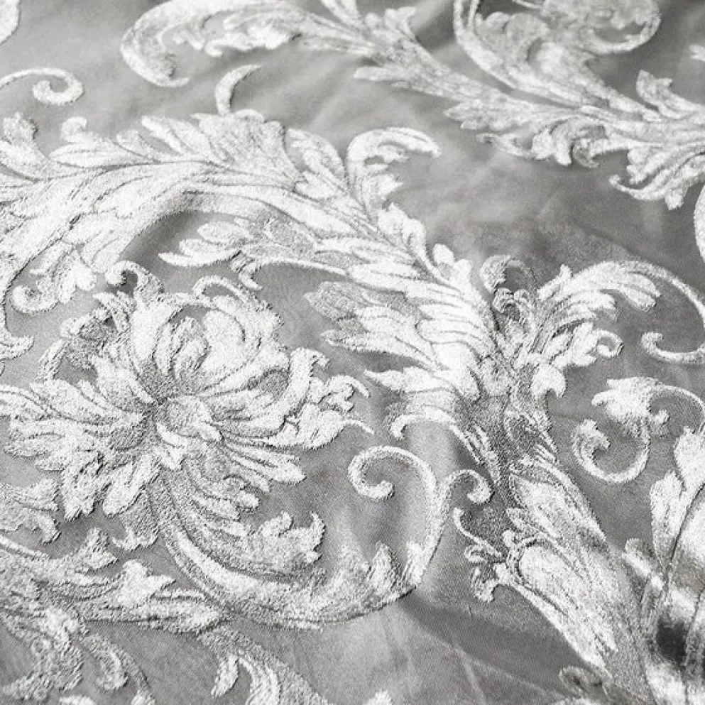 Victorian Jacquard Sheer Table Linen in Silver