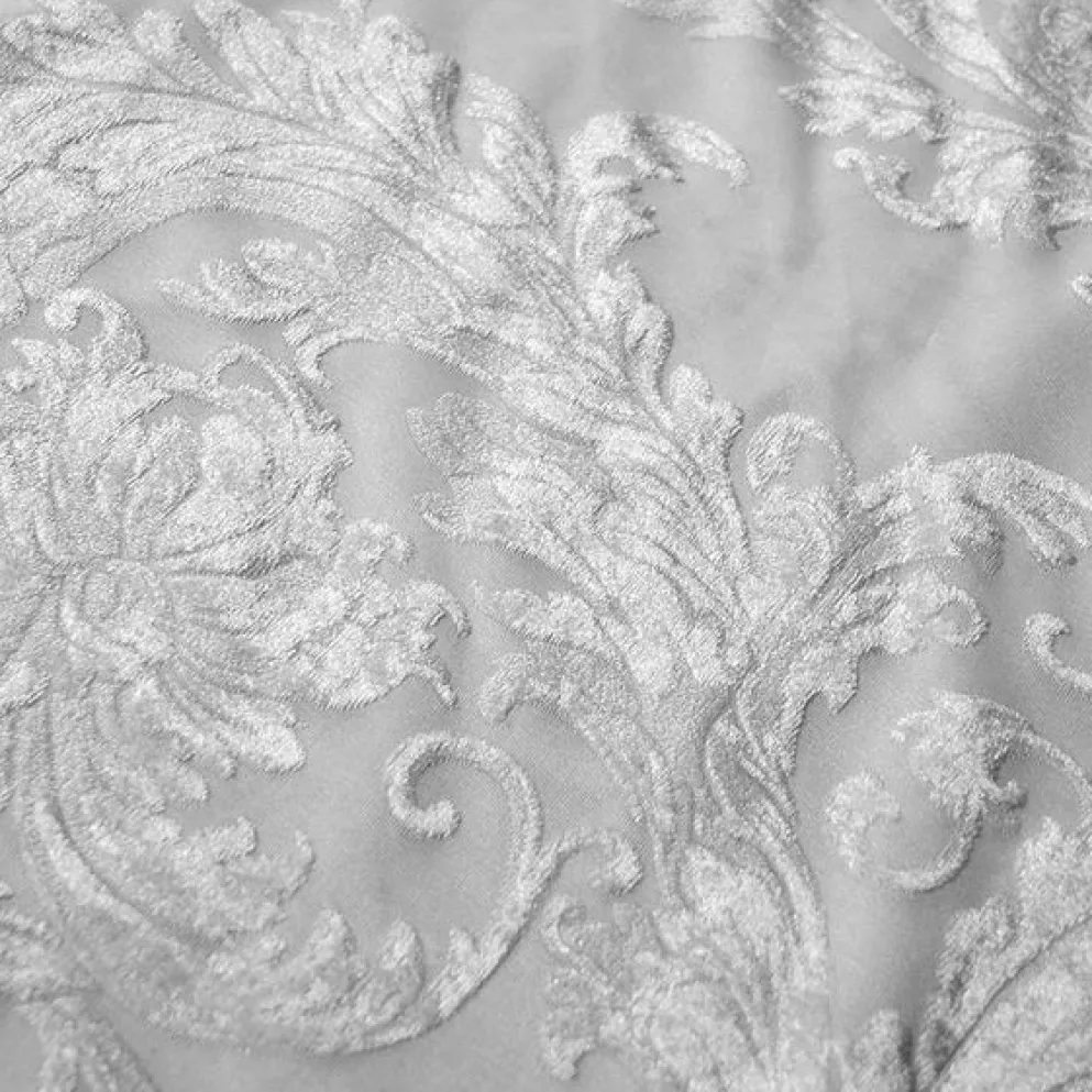 Victorian Jacquard Sheer Table Runner in White